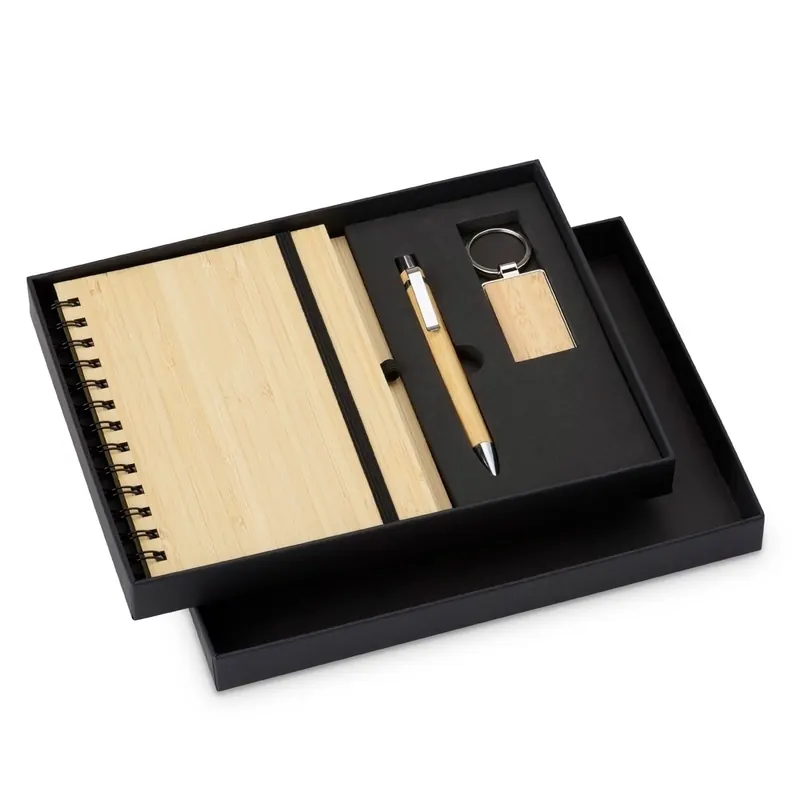 Kit executivo com caderno, caneta e chaveiro